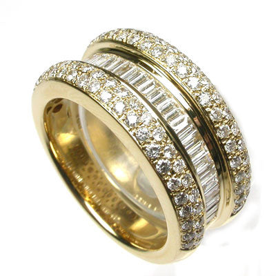 18k Gold Baguette & Round Pave Diamond Ring