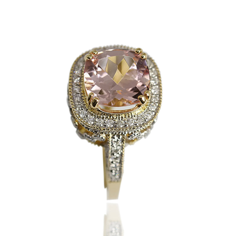 18k Gold Cushion Morganite & Diamond Ring