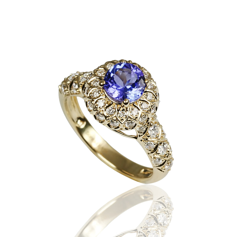 14k Gold Tanzanite & Diamond Ring