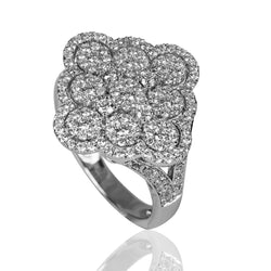 14k Gold & Diamond Clover Ring
