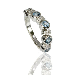14k Gold Flex Aquamarine & Diamond Ring